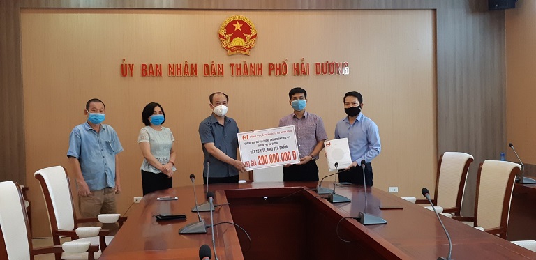 Newland ủng hộ phòng chống dịch COVID - 19